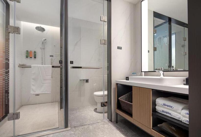 비즈니스룸, Hampton By Hilton Guangzhou Xintang