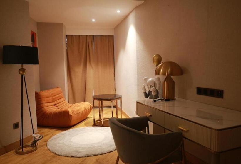 غرفة سوبيريور, Zhangjiajie Lollipop