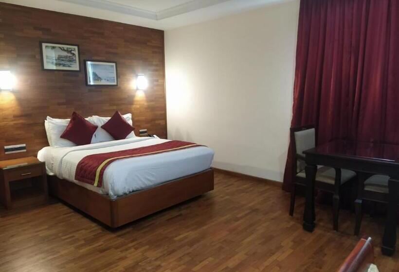 스탠다드 룸 킹사이즈 침대, Jvk Park Hotel Kerala