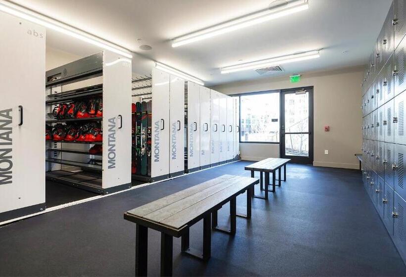 스탠다드 룸 킹사이즈 침대, Lift By All Seasons Resort Lodging