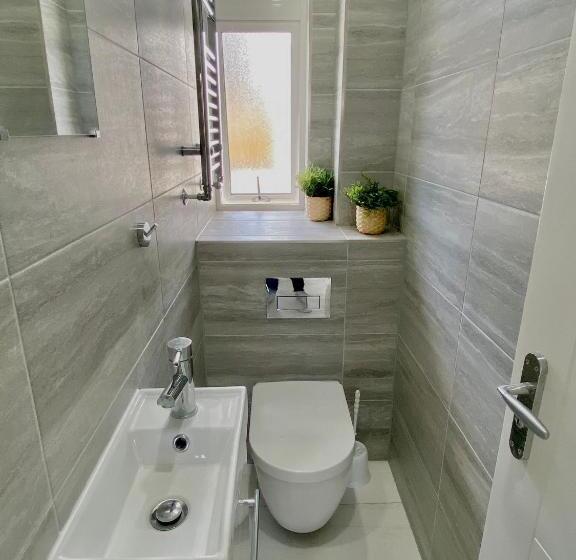 带共用浴室的标准房间, Rydal Water Rooms By Dc London Rooms