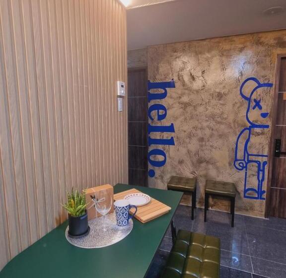 标准单人间, Space Guesthouse