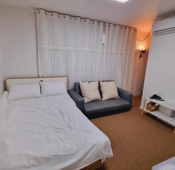 豪华家庭房间, Space Guesthouse