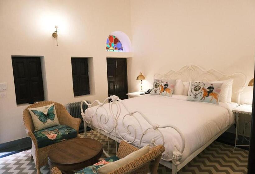 غرفة قياسية, Vivaana Museum