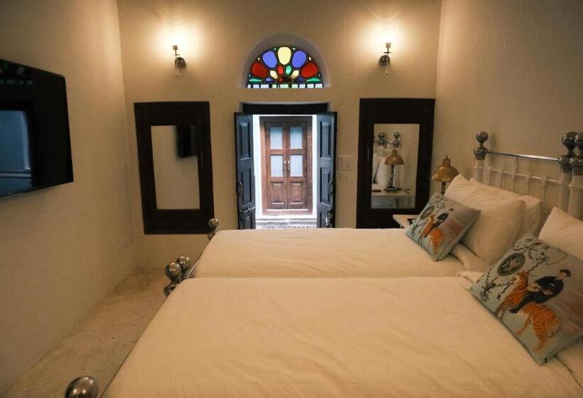 غرفة قياسية سرير كينج, Vivaana Museum