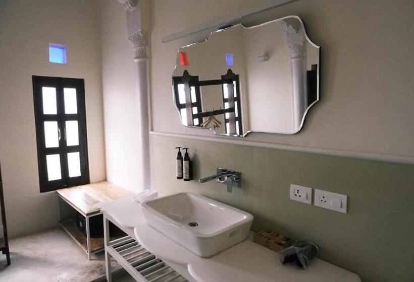 غرفة قياسية سرير كينج, Vivaana Museum