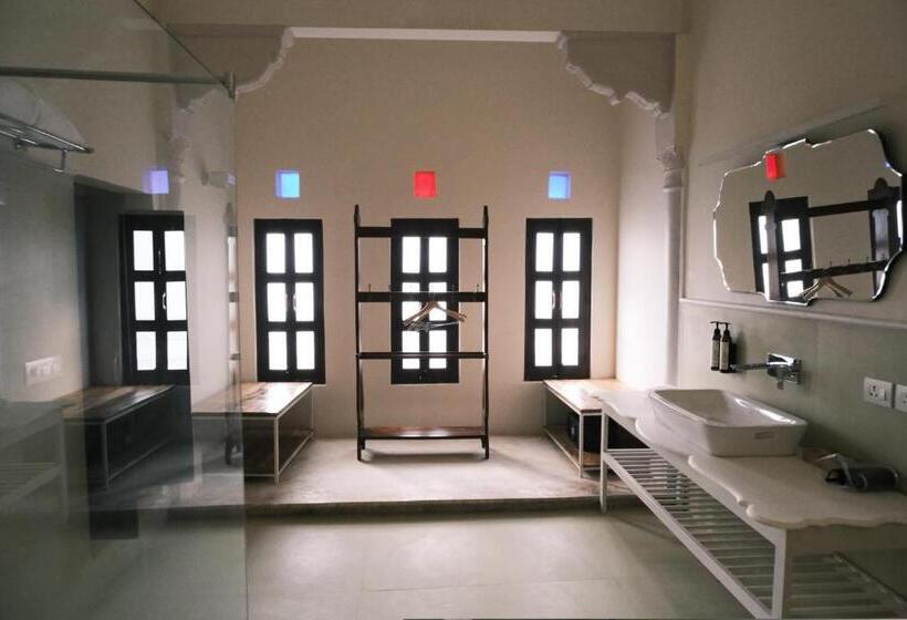 غرفة قياسية سرير كينج, Vivaana Museum