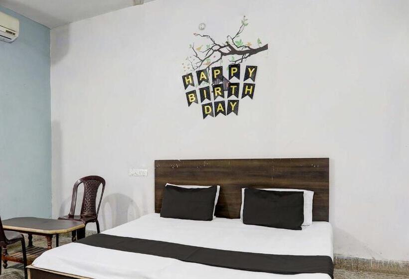 חדר קלאסי לשלושה, Spot On Sky Blue Hotel 2