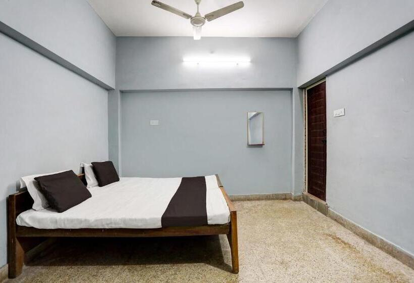 חדר קלאסי לשלושה, Spot On Sky Blue Hotel 2