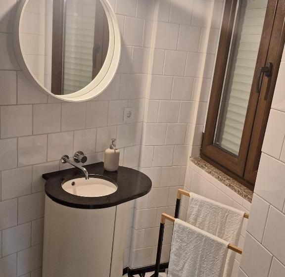 اتاق استاندارد, Easy Host Porto