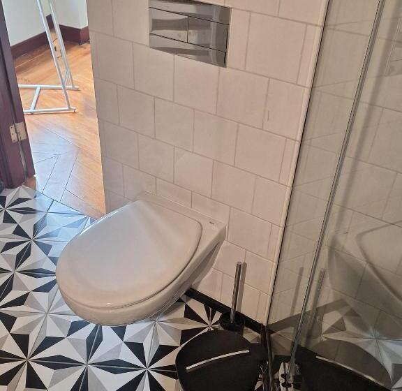 اتاق استاندارد, Easy Host Porto