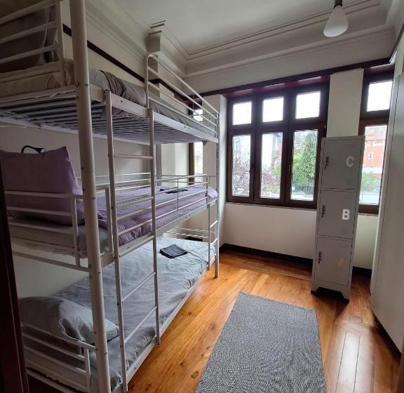 تختخواب در اتاق مشترک, Easy Host Porto