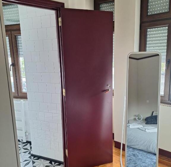 اتاق استاندارد, Easy Host Porto