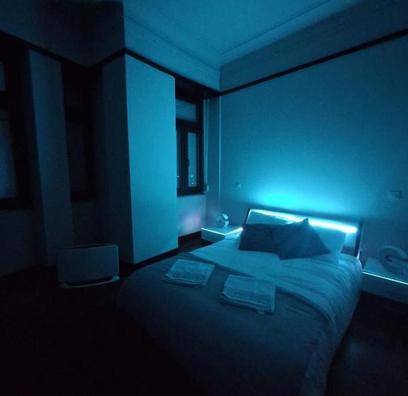 اتاق استاندارد, Easy Host Porto