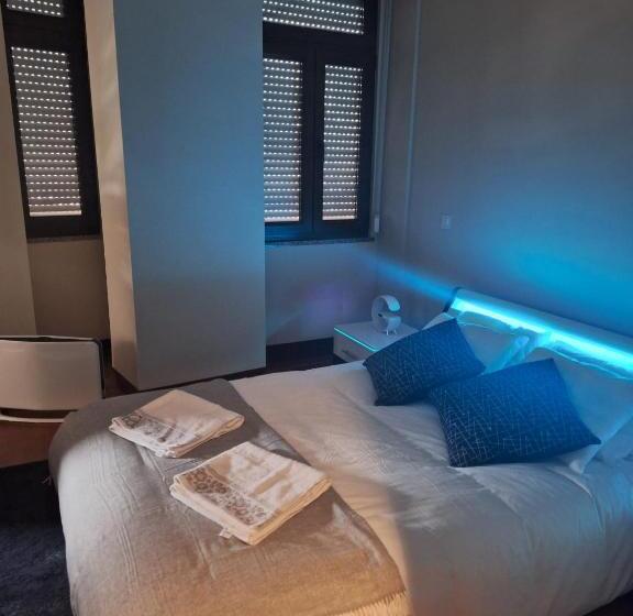 اتاق استاندارد, Easy Host Porto