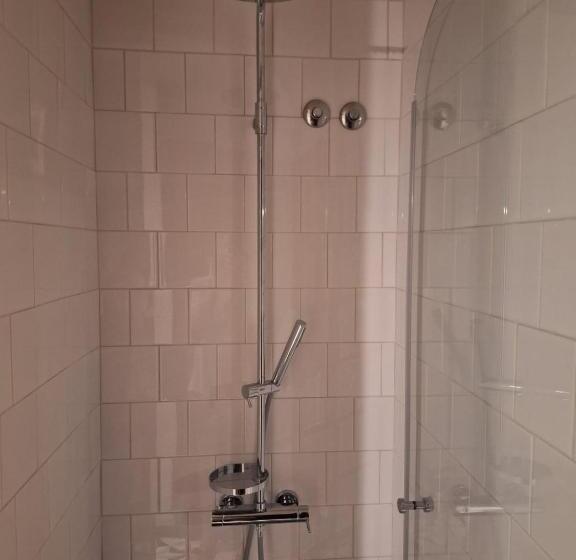 تختخواب در اتاق مشترک, Easy Host Porto