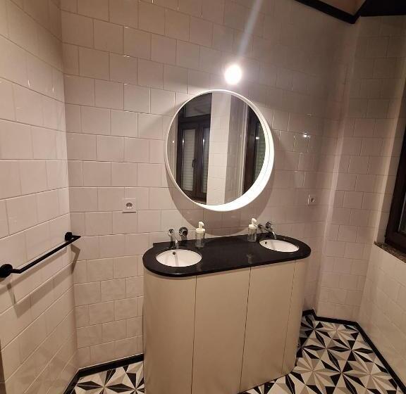 تختخواب در اتاق مشترک, Easy Host Porto