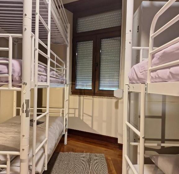 تختخواب در اتاق مشترک, Easy Host Porto