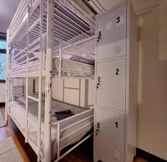 تختخواب در اتاق مشترک, Easy Host Porto