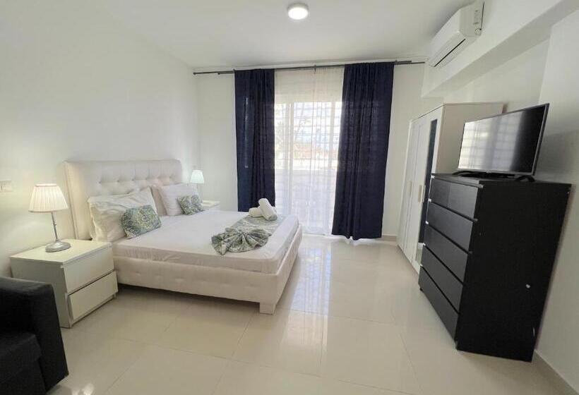 سوییت, Atlantic Suites Great Location Beach, Restaurants And Bars