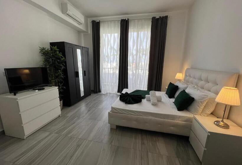 سوییت لوکس, Atlantic Suites Great Location Beach, Restaurants And Bars