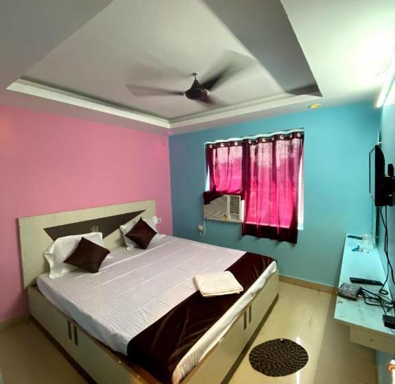 デラックスルーム, Chandra Bindu Near Sea Beach