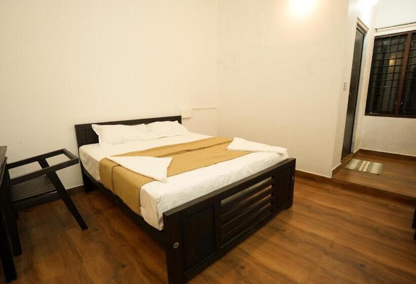 דירת חדר, Ek Residency