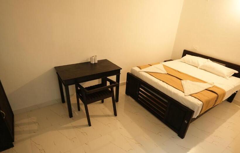 דירת חדר, Ek Residency