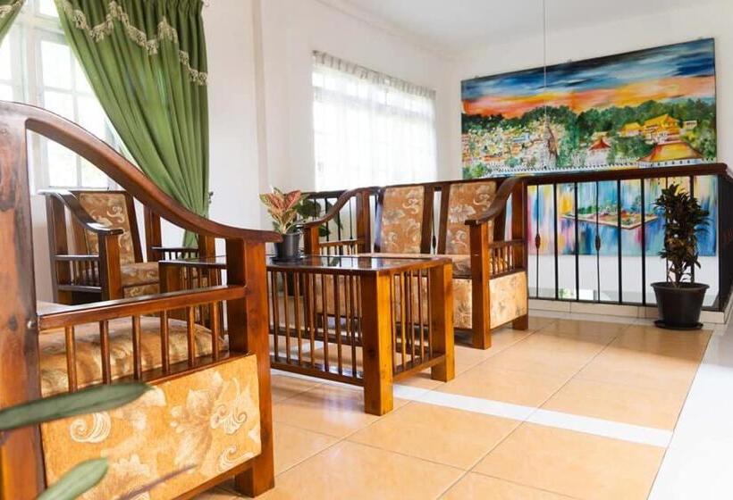 חדר דלוקס לשלושה, New Blue Mount View Kandy