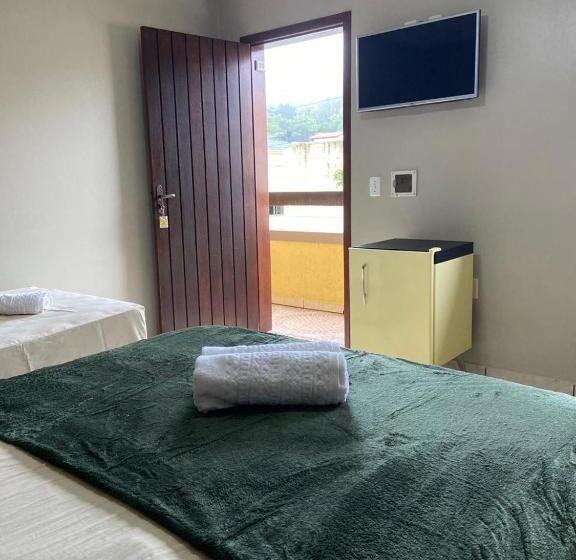 家庭间, Pousada Santa Terezinha