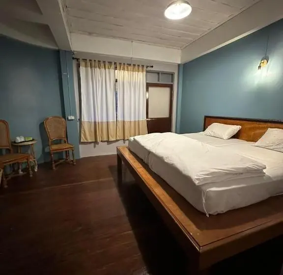 اتاق استاندارد, Thadan Guest House