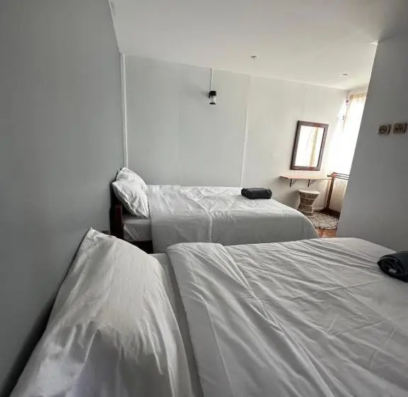 سوئیت جونیور خانوادگی, Thadan Guest House