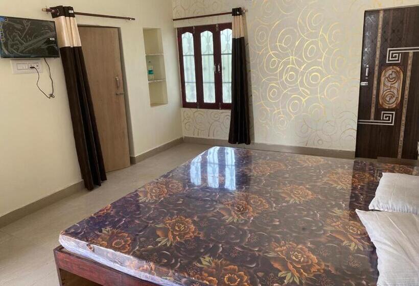 标准间带阳台, Dwarka Mai Guest House