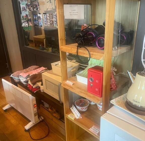 اتاق خانوادگی, Hanra Guesthouse