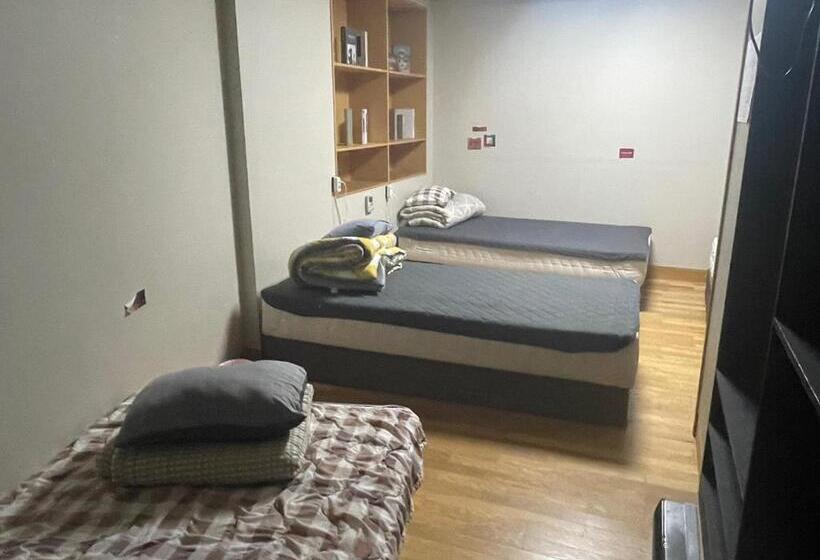 اتاق خانوادگی, Hanra Guesthouse