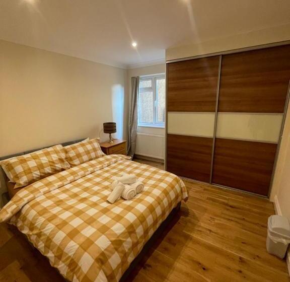 豪华房间, New Malden House