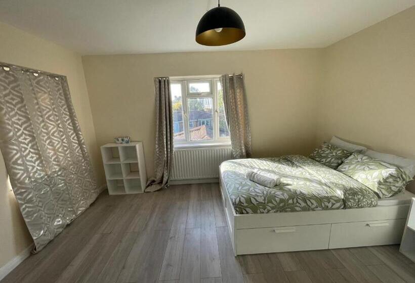 Номер Стандарт Вид на Сад, New Malden House