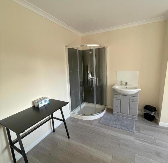 豪华房间, New Malden House