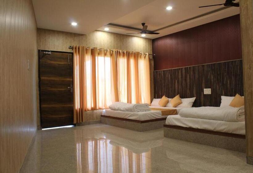 غرفة قياسية, Wildhawk Adventure Near Delhi Ncr