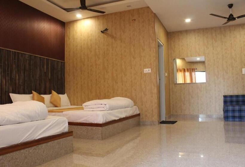 غرفة قياسية, Wildhawk Adventure Near Delhi Ncr