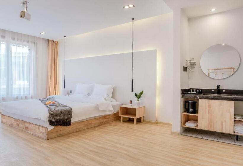 غرفة ديلوكس, Shangri La Jinwushe Boutique Inn