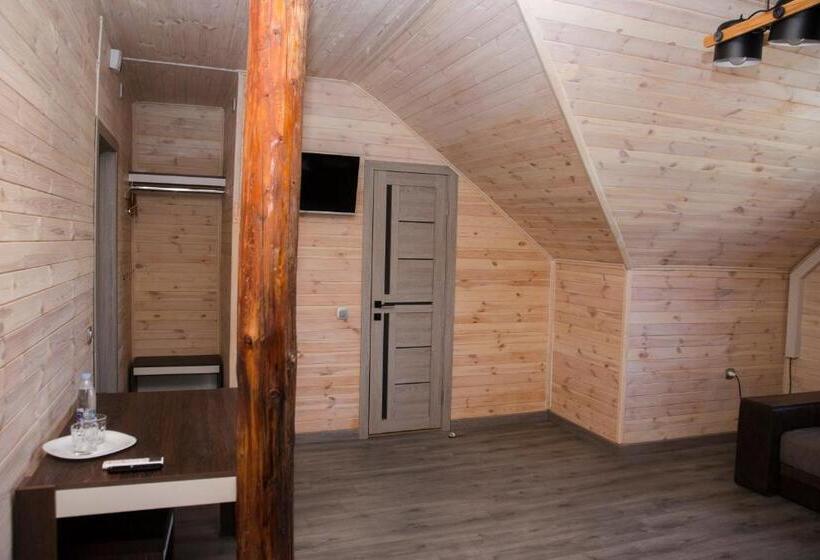 Deluxe Kamer, готель бережани
