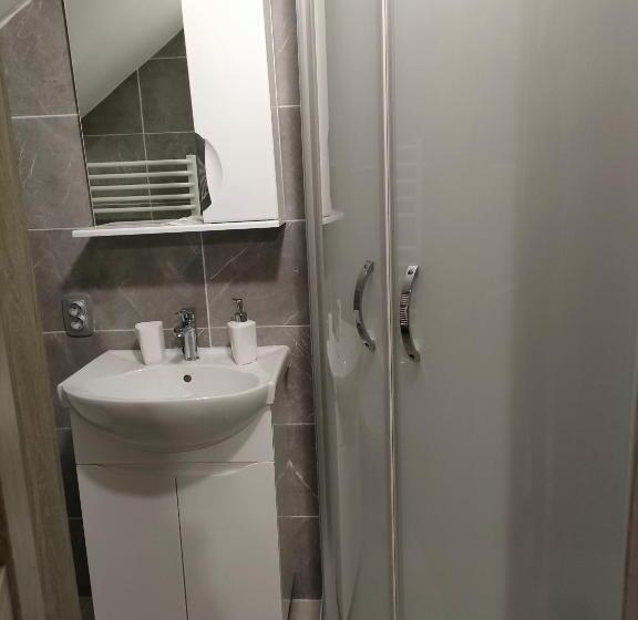 스위트, готель бережани