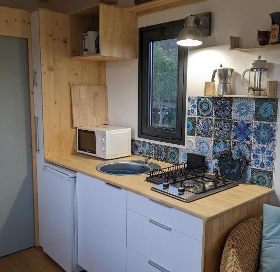 디럭스 룸, Gers Tiny House