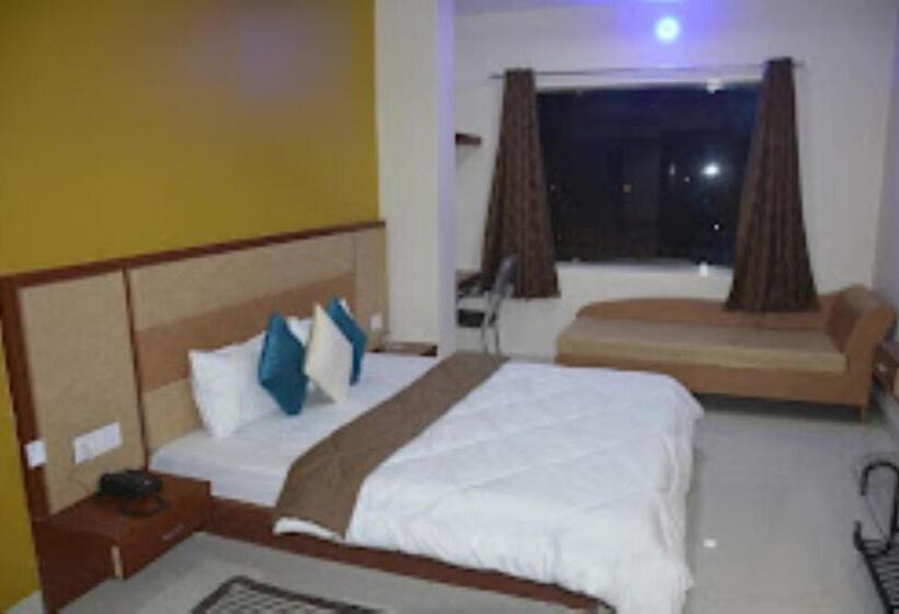 Номер Deluxe, Jyoti Palace