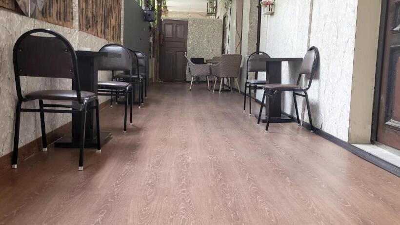 اتاق استاندارد, Kiev