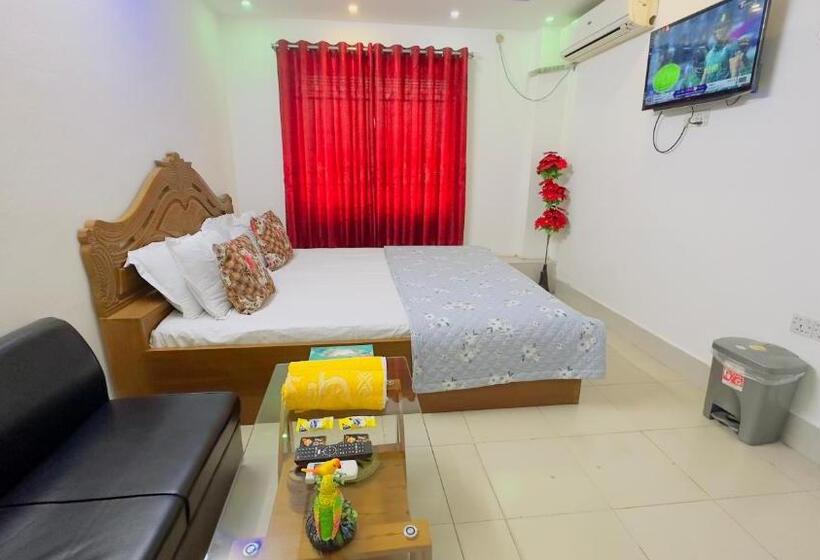 اتاق استاندارد با تخت بزرگ, Nice Look International Uttara