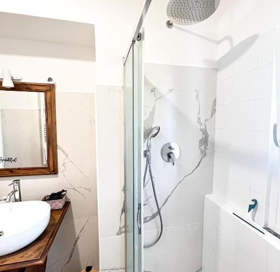 اتاق استاندارد سه نفره, Ciao Bella Roma Airport Guesthouse