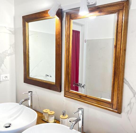 اتاق استاندارد سه نفره, Ciao Bella Roma Airport Guesthouse
