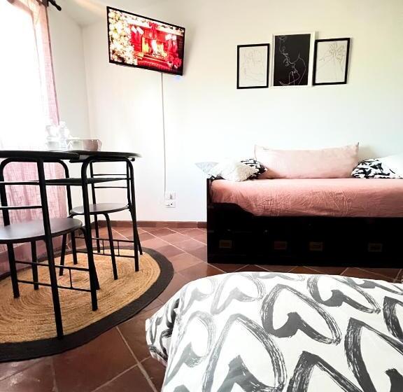 اتاق استاندارد سه نفره, Ciao Bella Roma Airport Guesthouse